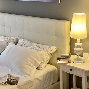 Camera con letto king size